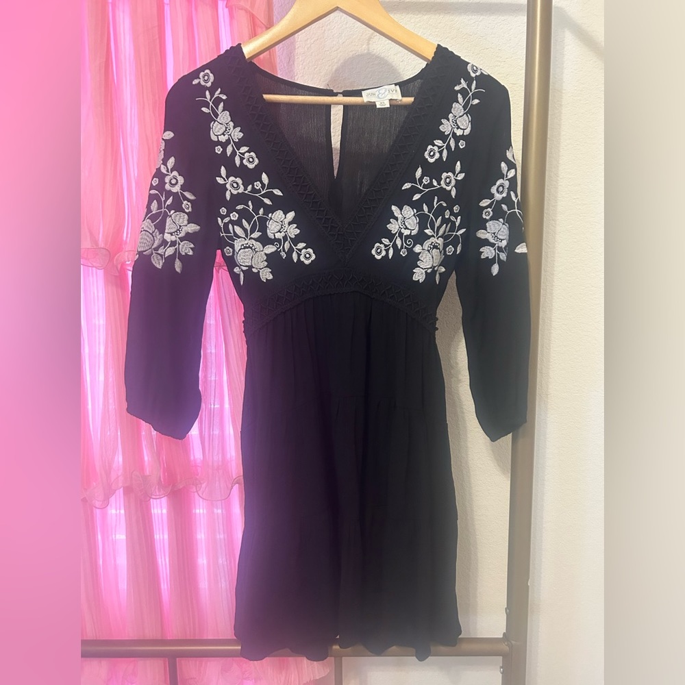 Francesca’s Black Dress